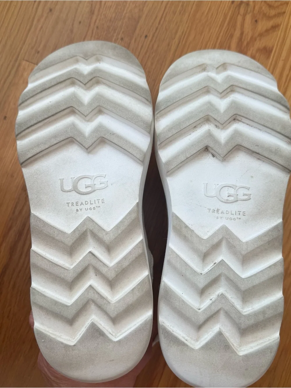 UGG Marin Mega Lace Platform Sneakers, Sz 9.5